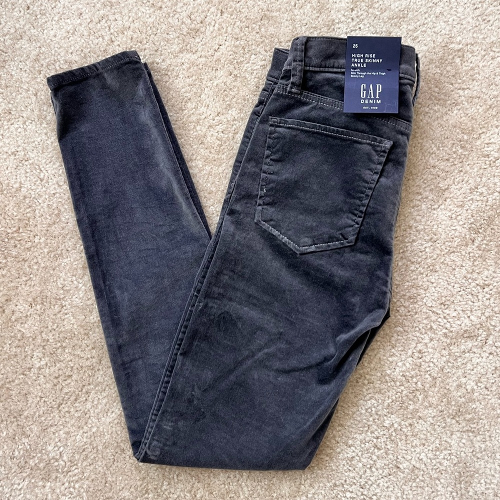 Gap True Skinny Velvet Jeans